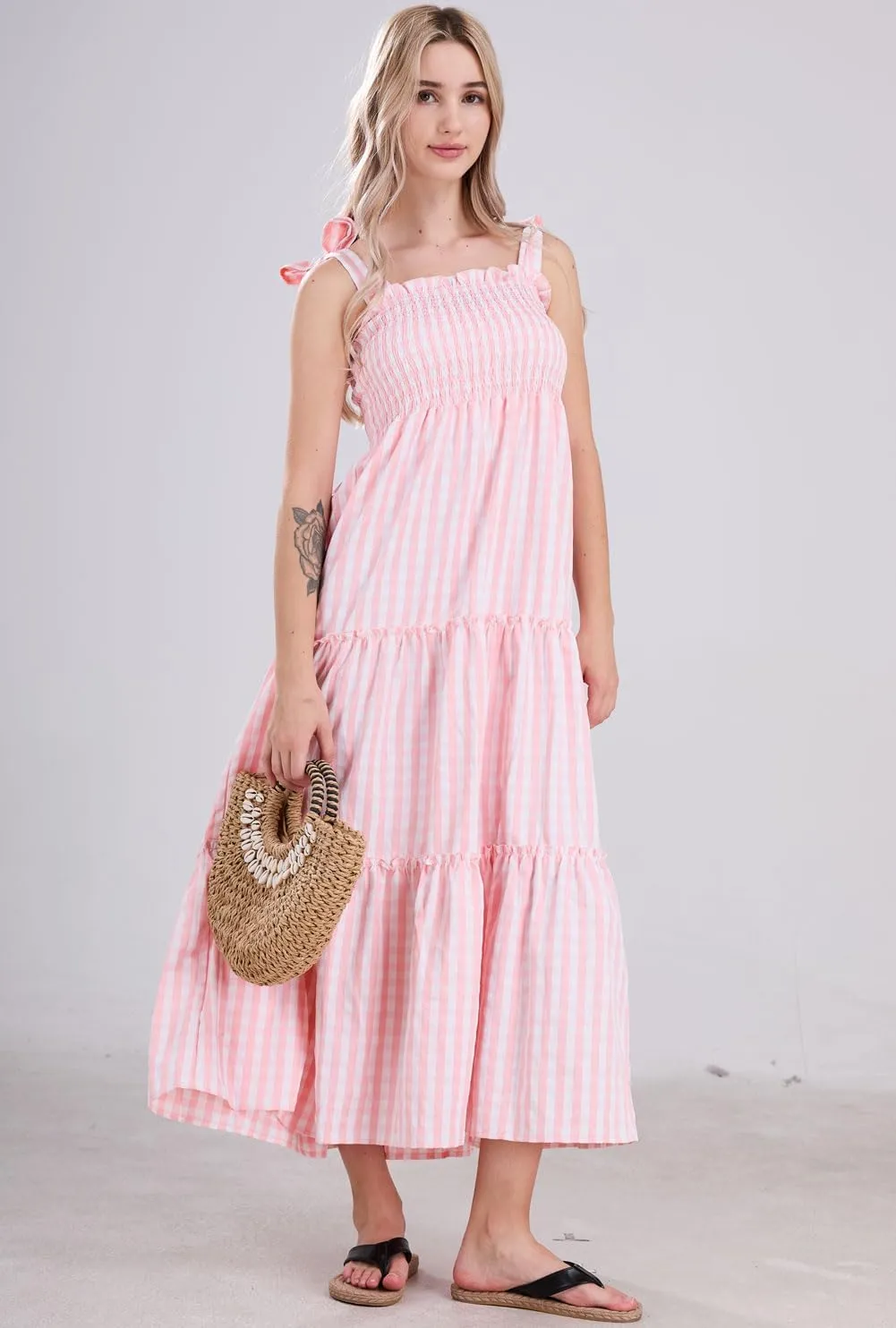 utcoco Women's 2025 Summer Boho Plaid Smocked Dress Spaghetti Strap Square Neck A Line Tiered Long Maxi Dress